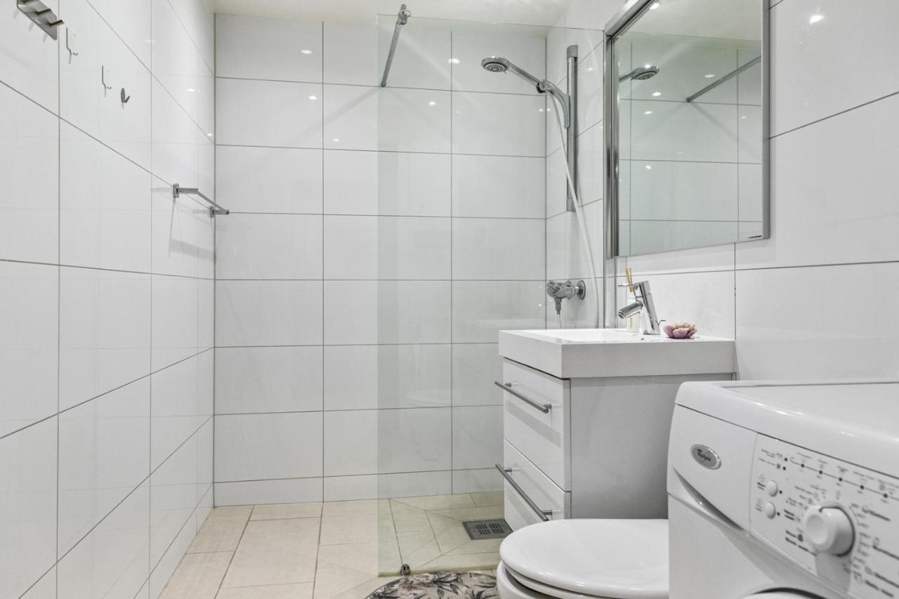 Mitt Hotell Apartments Moss Esterno foto